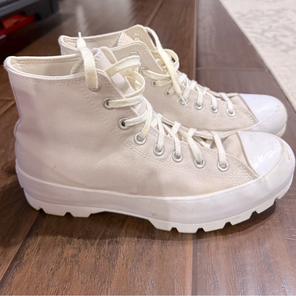 Converse High Tops LIKE NEW